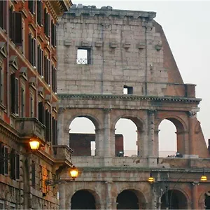 Colosseum Street Рим